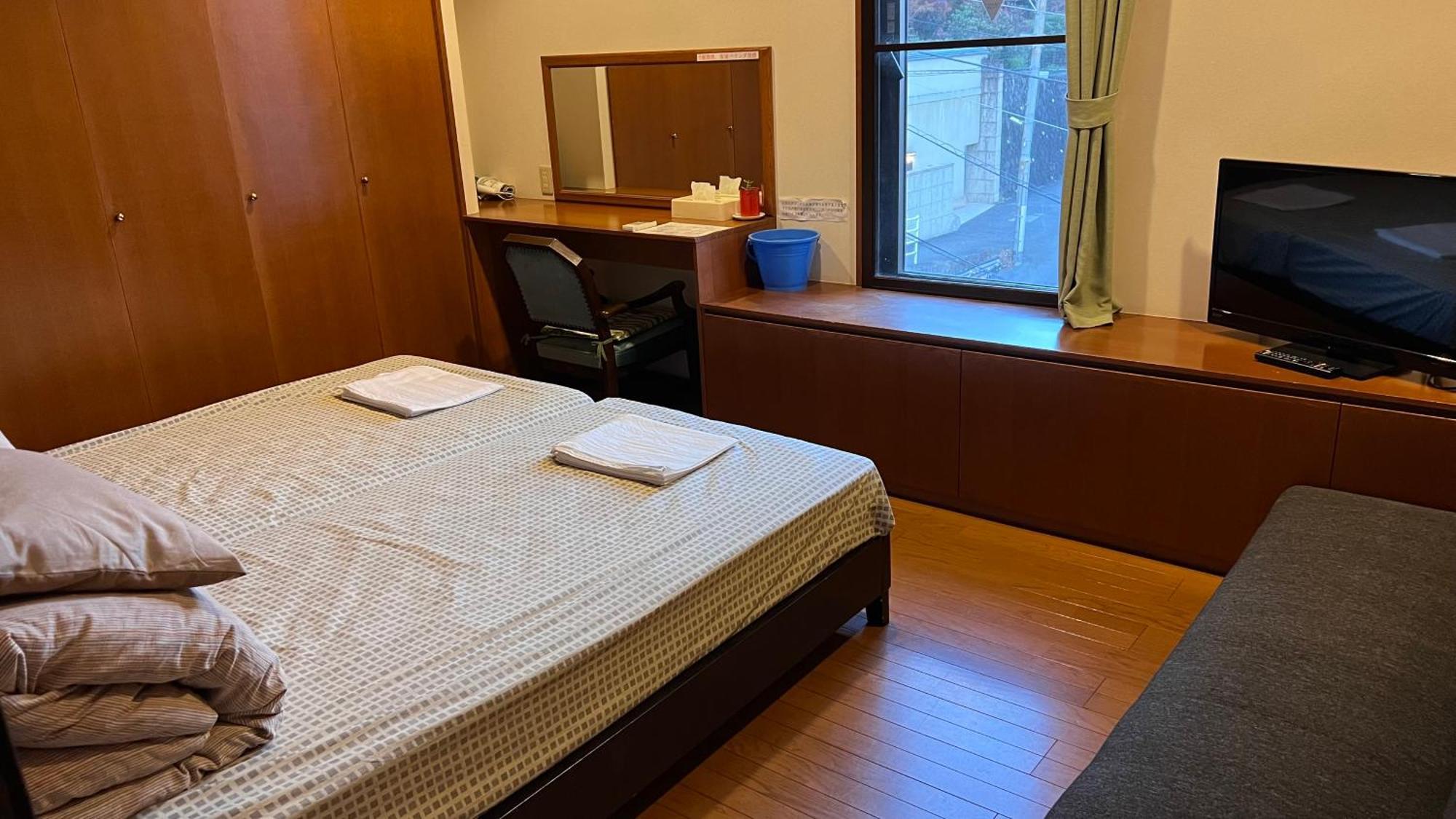 Atami Onsen Guest House Megumi Kültér fotó